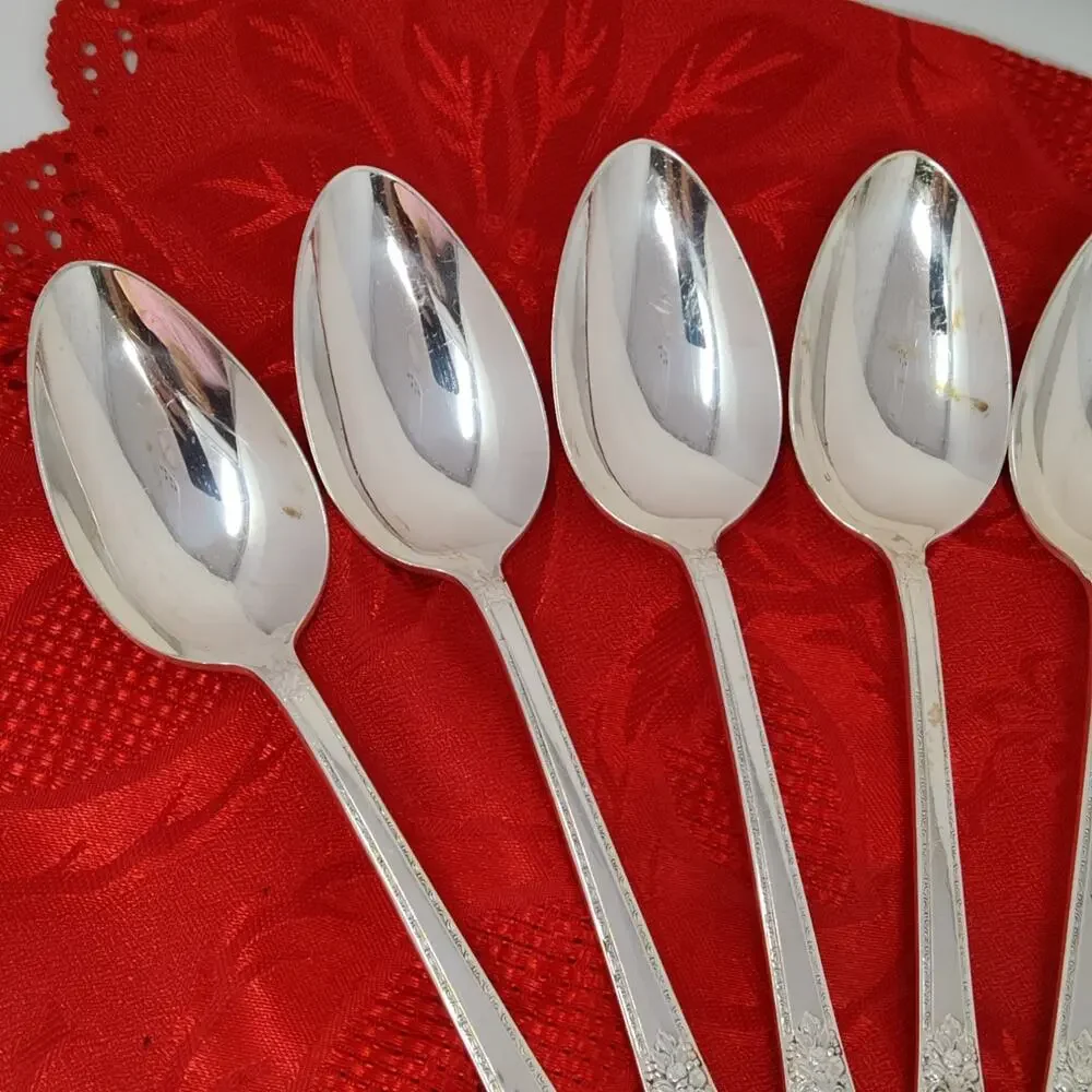 8X Tbsp Rogers Bros ADORATION International SilverPlate Table Spoons